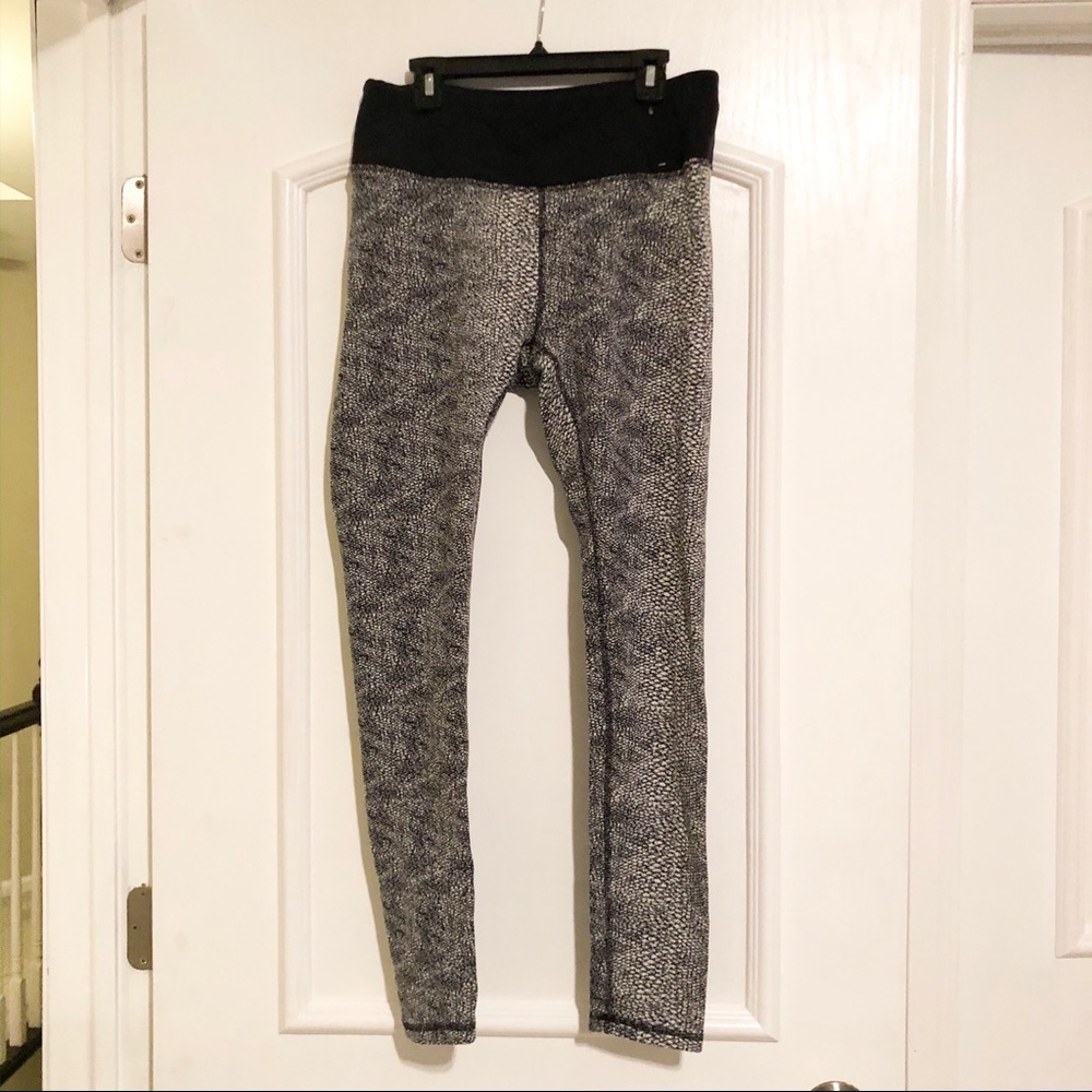 Calia snake textured women’s leggings